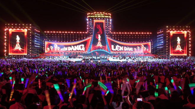 Đại tiệc &acirc;m nhạc Hạ Long 2025 rực rỡ v&agrave; đầy cảm x&uacute;c- Ảnh 2.