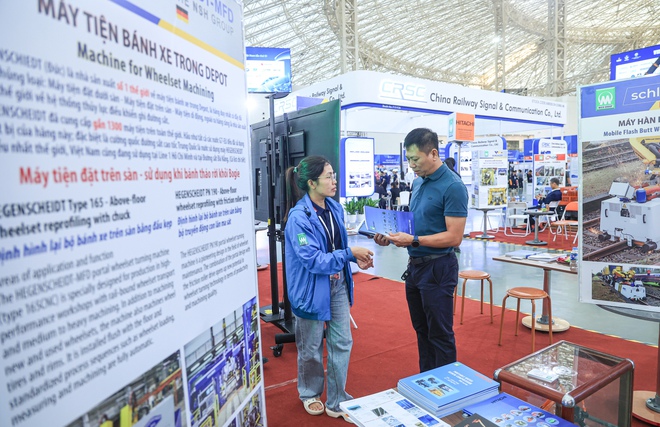 To&agrave;n cảnh triển l&atilde;m quốc tế về c&ocirc;ng nghệ đường sắt- Ảnh 17.