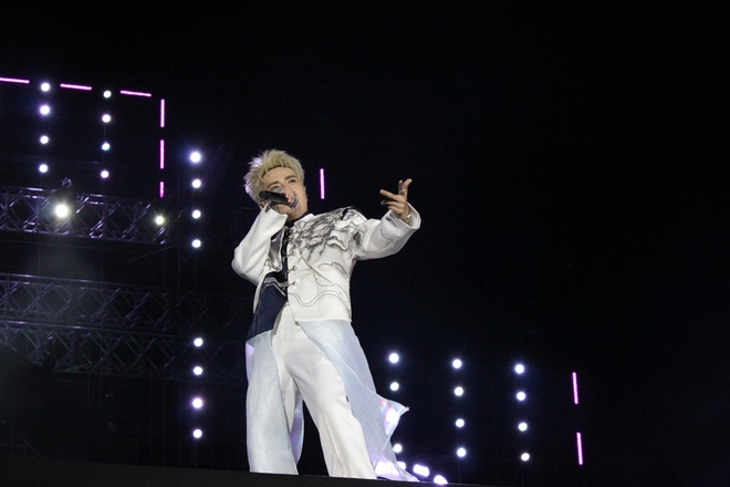 "Đất mỏ anh h&ugrave;ng" &ndash; Đ&ecirc;m nghệ thuật tri &acirc;n thợ mỏ, rực s&aacute;ng Quảng Ninh- Ảnh 6.