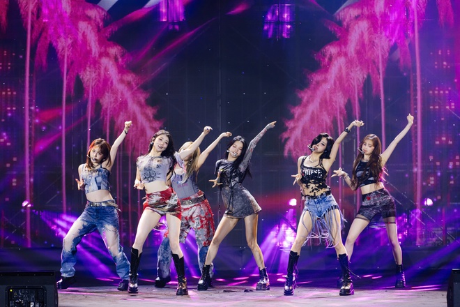 Đức Phúc, Min biểu diễn tại đêm nhạc “ASEAN – Hàn Quốc 2025” - Ảnh 4. Đức Phúc, Min biểu diễn tại đêm nhạc “ASEAN – Hàn Quốc 2025” - Ảnh 4.