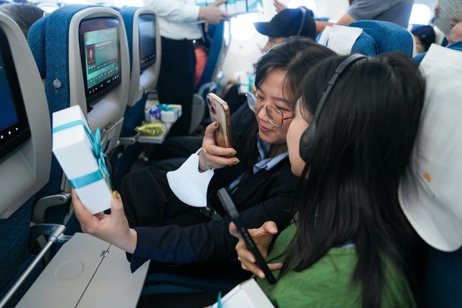 Vietnam Airlines ra mắt m&ugrave;i hương thương hiệu đầu ti&ecirc;n tại Việt Nam- Ảnh 6.