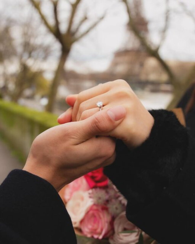 Nam idol Ok Taecyeon (2PM) lộ ảnh cầu hôn bạn gái ở Paris- Ảnh 7. Nam idol Ok Taecyeon (2PM) lộ ảnh cầu hôn bạn gái ở Paris- Ảnh 7.