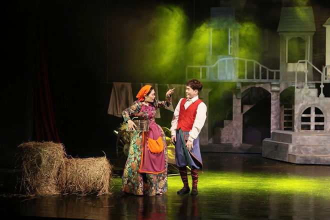 Nhà hát Tuổi trẻ ra mắt vở kịch "Không gia đình" dịp Quốc tế Thiếu nhi 1/6- Ảnh 7. Nhà hát Tuổi trẻ ra mắt vở kịch "Không gia đình" dịp Quốc tế Thiếu nhi 1/6- Ảnh 7.