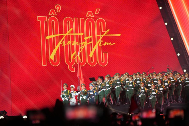 "Tổ quốc trong tim" l&agrave; bản ho&agrave; ca của niềm tự h&agrave;o d&acirc;n tộc- Ảnh 7.
