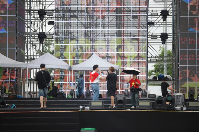 Concert "Việt Nam trong t&ocirc;i" kh&ocirc;ng bị hủy diễn h&ocirc;m nay- Ảnh 3.