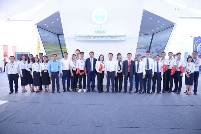 Bộ trưởng Trần Hồng Minh thăm không gian trưng bày thành tựu 80 năm Bộ Xây dựng- Ảnh 10. Bộ trưởng Trần Hồng Minh thăm không gian trưng bày thành tựu 80 năm Bộ Xây dựng- Ảnh 10.