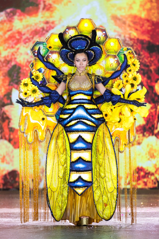 Cảnh tượng chưa từng có ở Miss Grand Vietnam 2025- Ảnh 7. Cảnh tượng chưa từng có ở Miss Grand Vietnam 2025- Ảnh 7.