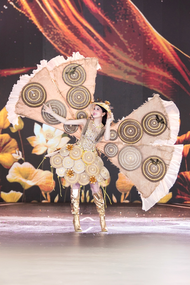 Cảnh tượng chưa từng có ở Miss Grand Vietnam 2025- Ảnh 8. Cảnh tượng chưa từng có ở Miss Grand Vietnam 2025- Ảnh 8.