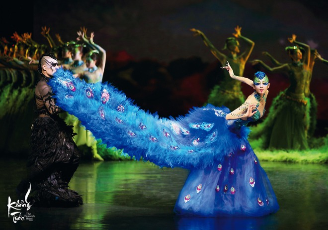 "Chim c&ocirc;ng l&agrave;ng m&uacute;a" Dương Lệ B&igrave;nh lần đầu mang điệu m&uacute;a "Khổng Tước" đến Việt Nam- Ảnh 3.