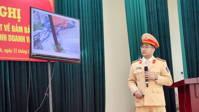 Bắc Ninh: Hơn 100 doanh nghiệp ký cam kết chấp hành pháp luật về trật tự ATGT- Ảnh 2. Bắc Ninh: Hơn 100 doanh nghiệp ký cam kết chấp hành pháp luật về trật tự ATGT- Ảnh 2.