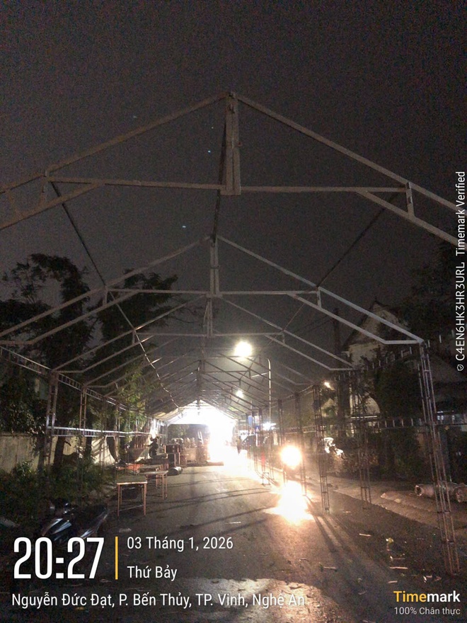 Nghệ An: Đồng loạt ra qu&acirc;n giải tỏa h&agrave;nh lang an to&agrave;n giao th&ocirc;ng dịp Tết B&iacute;nh Ngọ 2026- Ảnh 5.