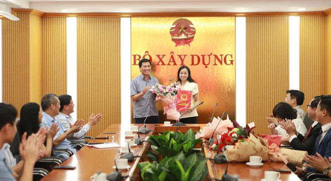 Bộ Xây dựng công bố quyết định công tác cán bộ, Vụ Quy hoạch - Kiến trúc có tân Vụ trưởng- Ảnh 4.