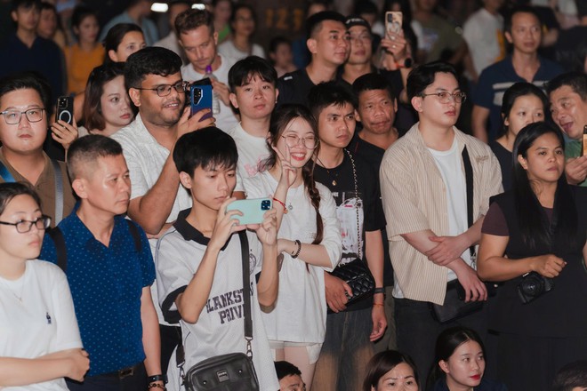 Từ gốc đa, mở ra không gian nghệ thuật trẻ giữa lòng Hà Nội- Ảnh 7.