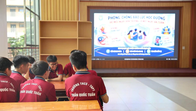 Trường học Hà Nội tăng cường giáo dục pháp luật cho học sinh- Ảnh 2.
