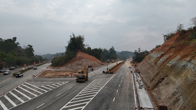 Cận cảnh tuyến tránh thành phố Cao Bằng trước ngày về đích- Ảnh 4. Cận cảnh tuyến tránh thành phố Cao Bằng trước ngày về đích- Ảnh 4.