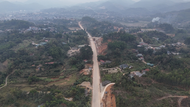 Cận cảnh tuyến tránh thành phố Cao Bằng trước ngày về đích- Ảnh 11. Cận cảnh tuyến tránh thành phố Cao Bằng trước ngày về đích- Ảnh 11.