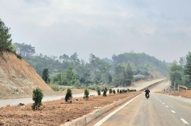 Cận cảnh tuyến tránh thành phố Cao Bằng trước ngày về đích- Ảnh 9. Cận cảnh tuyến tránh thành phố Cao Bằng trước ngày về đích- Ảnh 9.