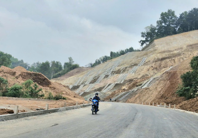 Cận cảnh tuyến tránh thành phố Cao Bằng trước ngày về đích- Ảnh 8. Cận cảnh tuyến tránh thành phố Cao Bằng trước ngày về đích- Ảnh 8.