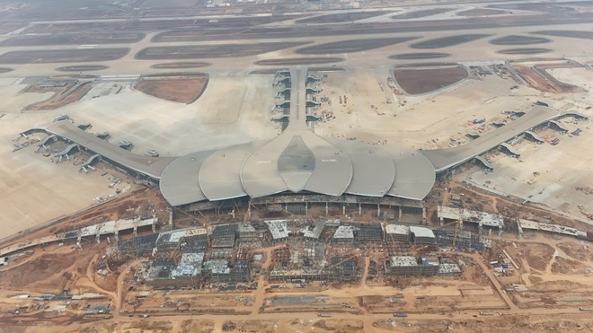 Tết kh&ocirc;ng nghỉ tr&ecirc;n c&ocirc;ng trường cao tốc, cầu lớn, s&acirc;n bay Long Th&agrave;nh- Ảnh 14.