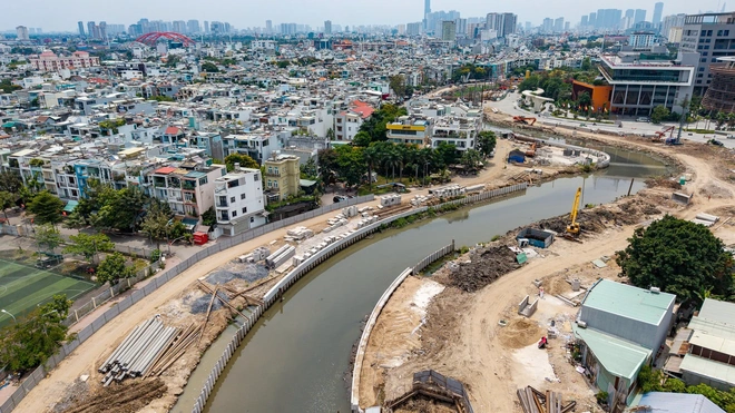 TP.HCM: Cảnh tr&aacute;i ngược ở dự &aacute;n rạch Xuy&ecirc;n T&acirc;m- Ảnh 3.