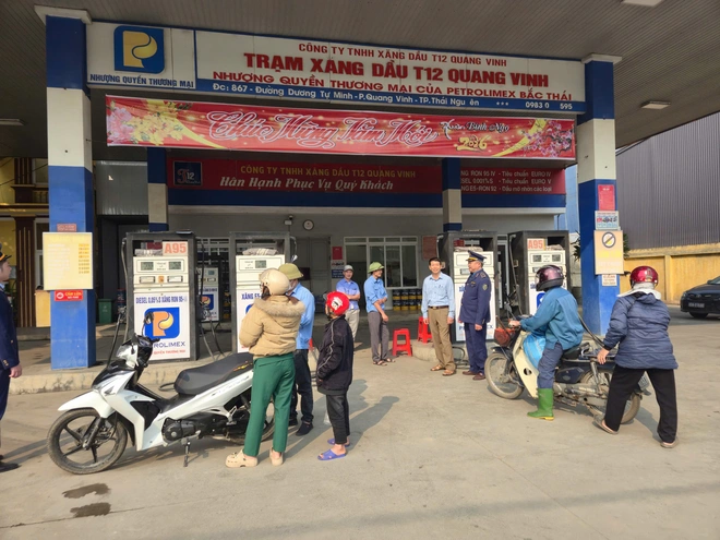 Biến động giá xăng dầu: Nhà thầu xây dựng “gồng mình” giữ tiến độ thi công- Ảnh 7. Biến động giá xăng dầu: Nhà thầu xây dựng “gồng mình” giữ tiến độ thi công- Ảnh 7.