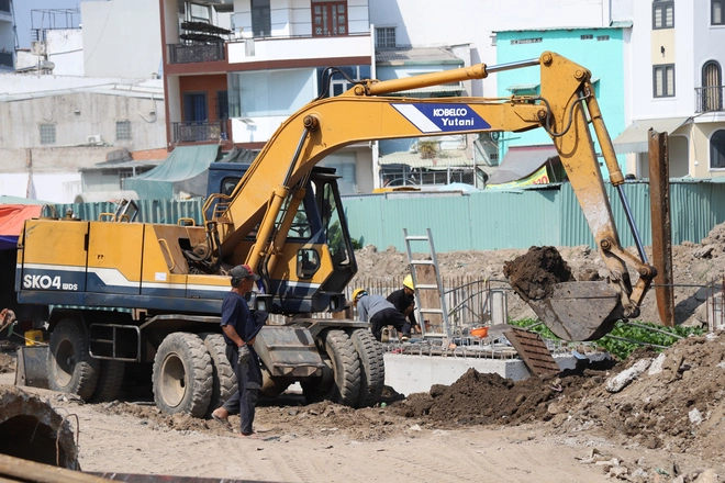 TP.HCM: Cảnh tr&aacute;i ngược ở dự &aacute;n rạch Xuy&ecirc;n T&acirc;m- Ảnh 5.