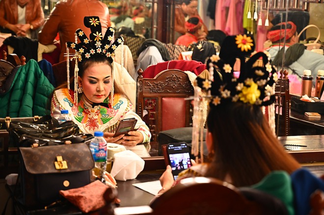 NSND Lê Tuấn Cường: Nghị quyết 80 là cú hích để nghệ sĩ được sáng tạo, ghi nhận xứng đáng- Ảnh 4. NSND Lê Tuấn Cường: Nghị quyết 80 là cú hích để nghệ sĩ được sáng tạo, ghi nhận xứng đáng- Ảnh 4.