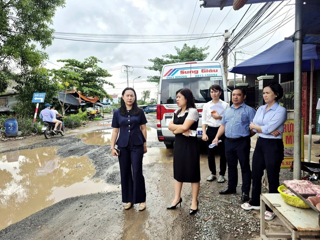 Kiểm tra hàng loạt tuyến đường xuống cấp, hầm chui ngập nước nguy cơ mất ATGT ở Long Thành - Ảnh 3.