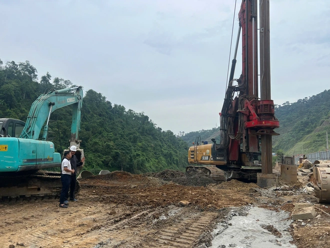 Tăng tốc dự &aacute;n mở rộng Quốc lộ 2 v&agrave; x&acirc;y dựng cầu mới nối V&agrave;nh đai ph&iacute;a Nam H&agrave; Giang - Ảnh 1.