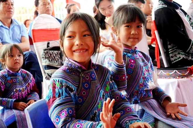 Kh&aacute;nh th&agrave;nh 6 điểm trường v&ugrave;ng bi&ecirc;n giới L&agrave;o Cai, vượt tiến độ 1,5 th&aacute;ng - Ảnh 1.
