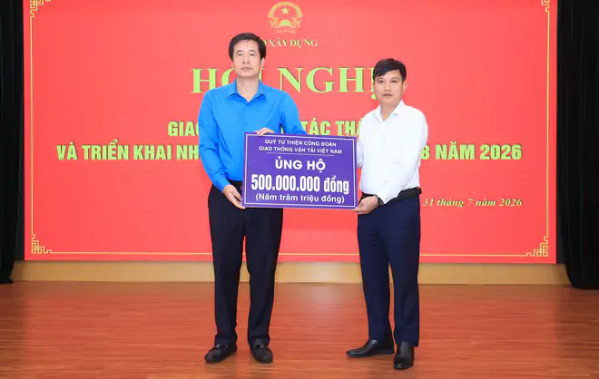 Bộ trưởng Trần Hồng Minh phát động phong trào "Đền ơn đáp nghĩa" trong toàn Ngành Xây dựng - Ảnh 3.