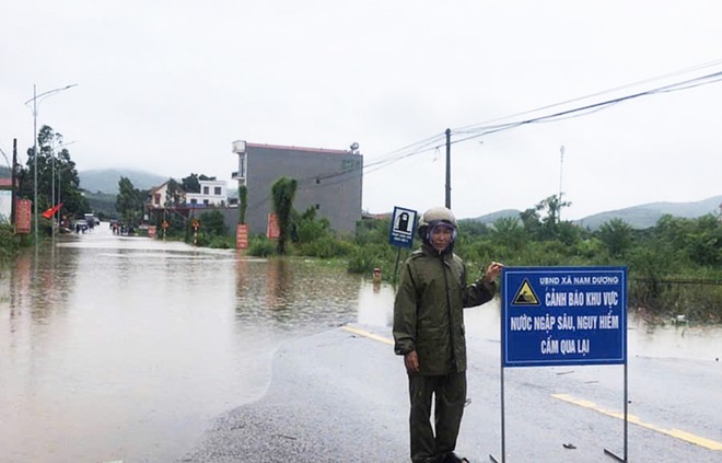 Bắc Ninh: Mưa b&atilde;o g&acirc;y chia cắt QL 31, lũ tr&ecirc;n nhiều s&ocirc;ng đ&atilde; vượt b&aacute;o động 3 - Ảnh 3.