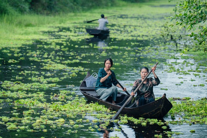 Cuộc rượt đuổi giữa "Út Lan 2" và "Lên hương" ở phòng vé Việt- Ảnh 5.