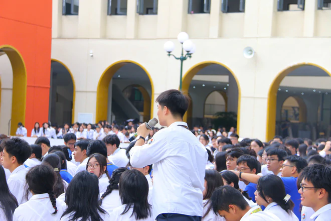 Hà Nội tăng cường kỹ năng ATGT, PCCC cho học sinh- Ảnh 3.