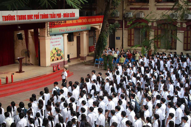 Hà Nội tăng cường kỹ năng ATGT, PCCC cho học sinh- Ảnh 7.
