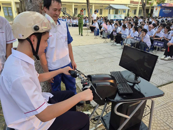 Mỹ Đức (Hà Nội): Hướng dẫn học sinh nhận diện nguy cơ từ ma túy, bạo lực học đường- Ảnh 7.