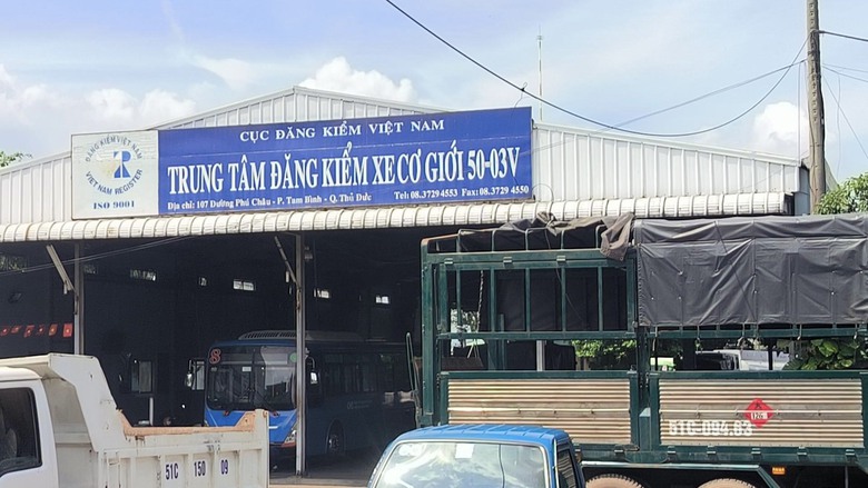 Nhu cầu kiểm định ô tô tăng, Cục Đăng kiểm khuyến cáo người dân đăng ký qua app - Ảnh 2. Nhu cầu kiểm định ô tô tăng, Cục Đăng kiểm khuyến cáo người dân đăng ký qua app - Ảnh 2.