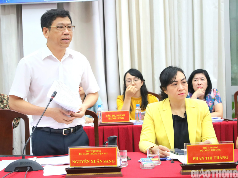 Chủ tịch Quốc hội chỉ đạo l&agrave;m nhanh dự &aacute;n nạo v&eacute;t luồng h&agrave;ng hải Định An - Ảnh 2.