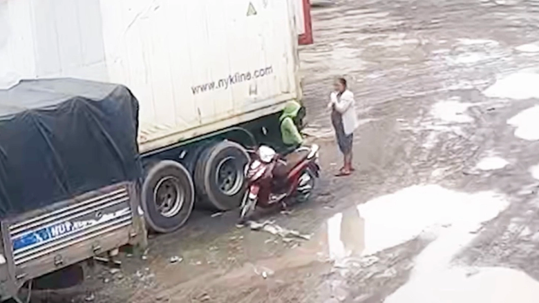 Khởi tố đối tượng giết người phụ nữ tại chợ đầu mối n&ocirc;ng sản Thủ Đức - Ảnh 1.