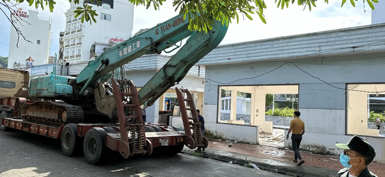 TP Hạ Long được gì sau khi quyết liệt triển khai chấn chỉnh trật tự đô thị? - Ảnh 4. TP Hạ Long được gì sau khi quyết liệt triển khai chấn chỉnh trật tự đô thị? - Ảnh 4.