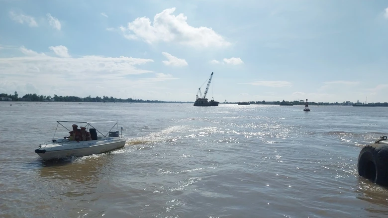 Cao tốc Châu Đốc - Cần Thơ - Sóc Trăng đoạn qua An Giang nguy cơ chậm tiến độ do thiếu cát - Ảnh 3. Cao tốc Châu Đốc - Cần Thơ - Sóc Trăng đoạn qua An Giang nguy cơ chậm tiến độ do thiếu cát - Ảnh 3.