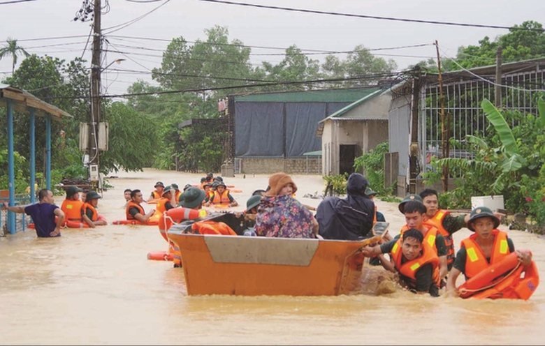 Thủ tướng chỉ đạo chủ động ứng ph&oacute; mưa lũ tại khu vực miền Trung - Ảnh 1.