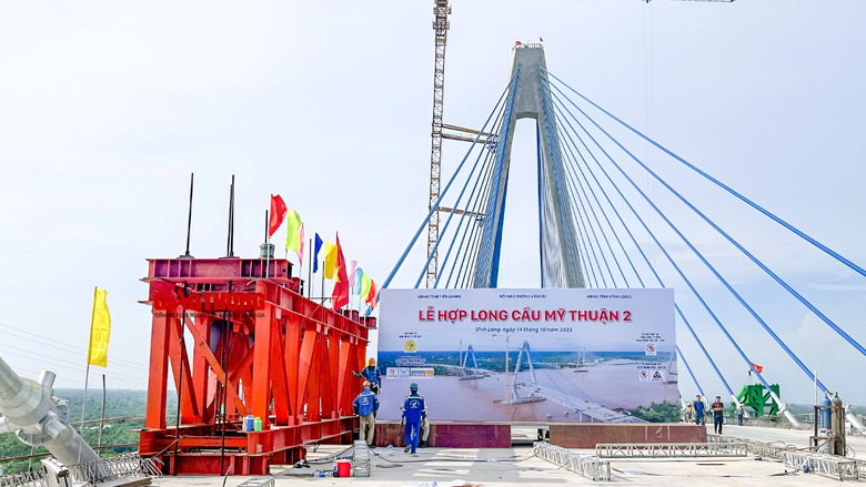 Cầu Mỹ Thuận 2 hợp long sớm 1 th&aacute;ng so kế hoạch - Ảnh 3.