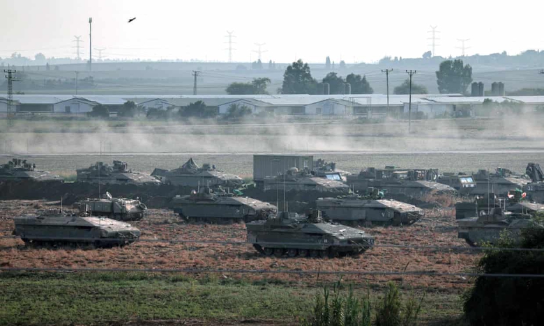 Israel chuẩn bị tấn c&ocirc;ng tr&ecirc;n bộ, tr&ecirc;n kh&ocirc;ng v&agrave; tr&ecirc;n biển nhằm v&agrave;o Dải Gaza - Ảnh 1.