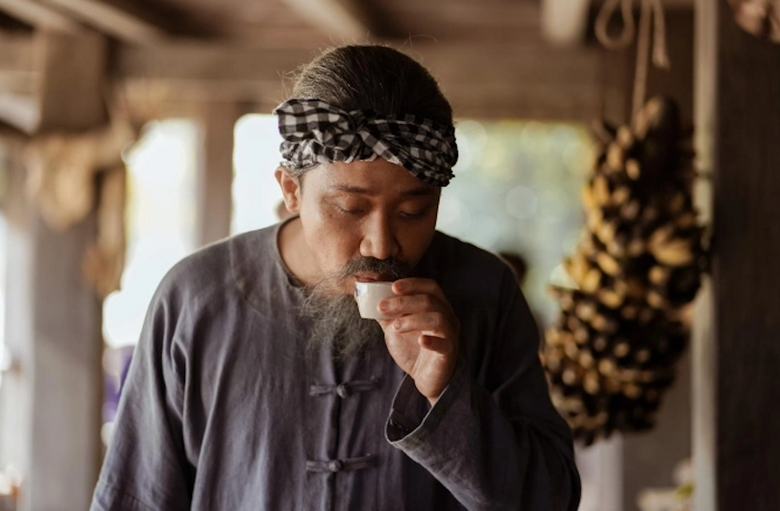 Phim "Đất rừng Phương Nam" nhiều sạn, làm sai lệch hình ảnh ông Ba Phi - Ảnh 2. Phim "Đất rừng Phương Nam" nhiều sạn, làm sai lệch hình ảnh ông Ba Phi - Ảnh 2.