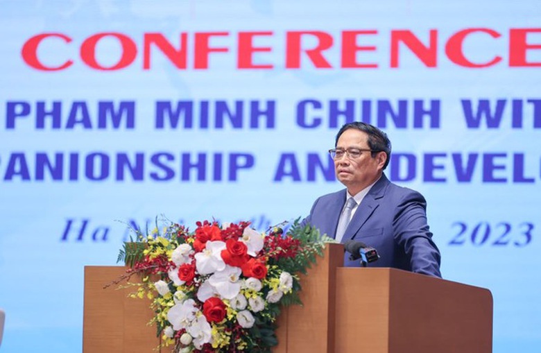 Thủ tướng n&ecirc;u ba cam kết của Việt Nam với nh&agrave; đầu tư nước ngo&agrave;i - Ảnh 2.