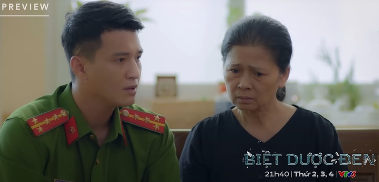 Mẹ B&aacute;t ph&aacute;t hiện điểm bất thường trong nh&agrave; &ocirc;ng Ho&agrave;ng