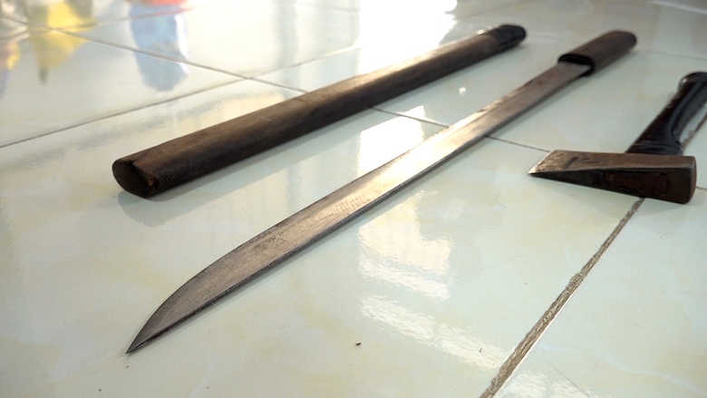 T&uacute;ng tiền chơi game, 2 thanh ni&ecirc;n ở An Giang cướp t&agrave;i sản giữa ban ng&agrave;y - Ảnh 2.