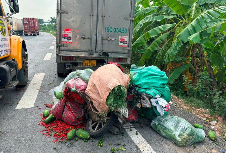 Tin tức tai nạn giao thông mới nhất ngày hôm nay 18/10/2023 - Ảnh 1. Tin tức tai nạn giao thông mới nhất ngày hôm nay 18/10/2023 - Ảnh 1.