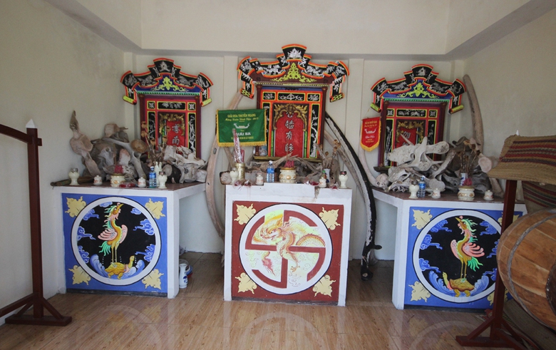 Kỳ lạ ngôi đền thờ hình chiếc thuyền trên cạn, nơi "cảm tạ" những lần ngư dân được cứu nạn giữ biển khơi - Ảnh 3. Kỳ lạ ngôi đền thờ hình chiếc thuyền trên cạn, nơi "cảm tạ" những lần ngư dân được cứu nạn giữ biển khơi - Ảnh 3.